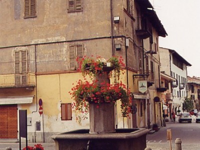 0001 - Raccolta: Cavour e dintorni / Cavour centro storico
