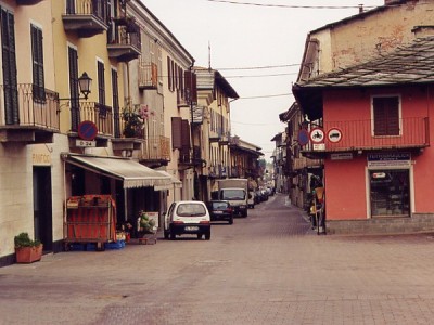 0001 - Raccolta: Cavour e dintorni / Cavour centro storico