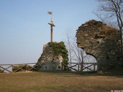 0001 - Raccolta: Cavour e dintorni / La Rocca (Ph. S Miletto)