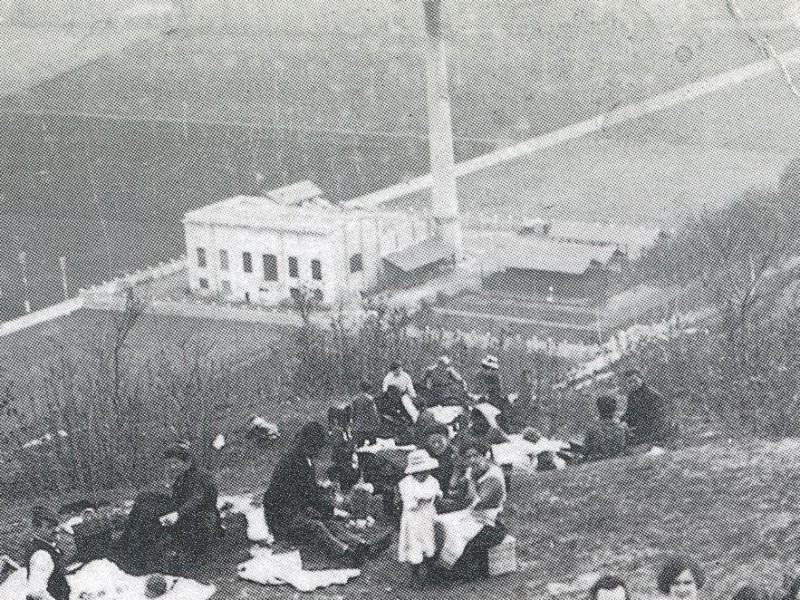 52 - La ciminiera e la centrale elettrica Alto Po