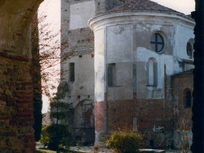 0001 - Raccolta: Cavour e dintorni / Abbazia di Santa Maria (Sec. XI)