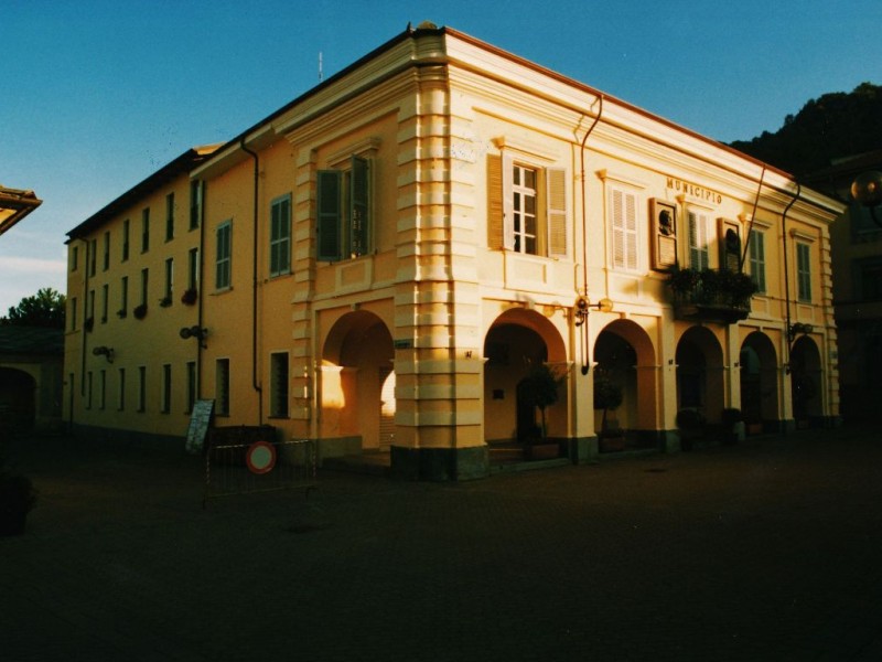 113 - Il Palazzo Comunale di Cavour